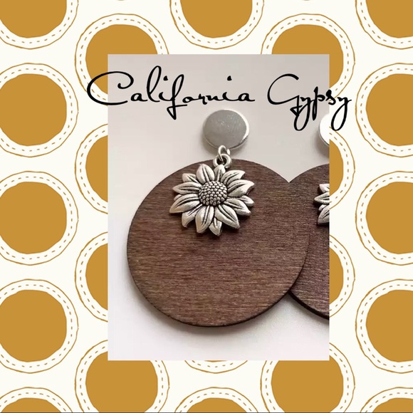 Sunflower Charm Round Wood Earring - Picture 4 of 7